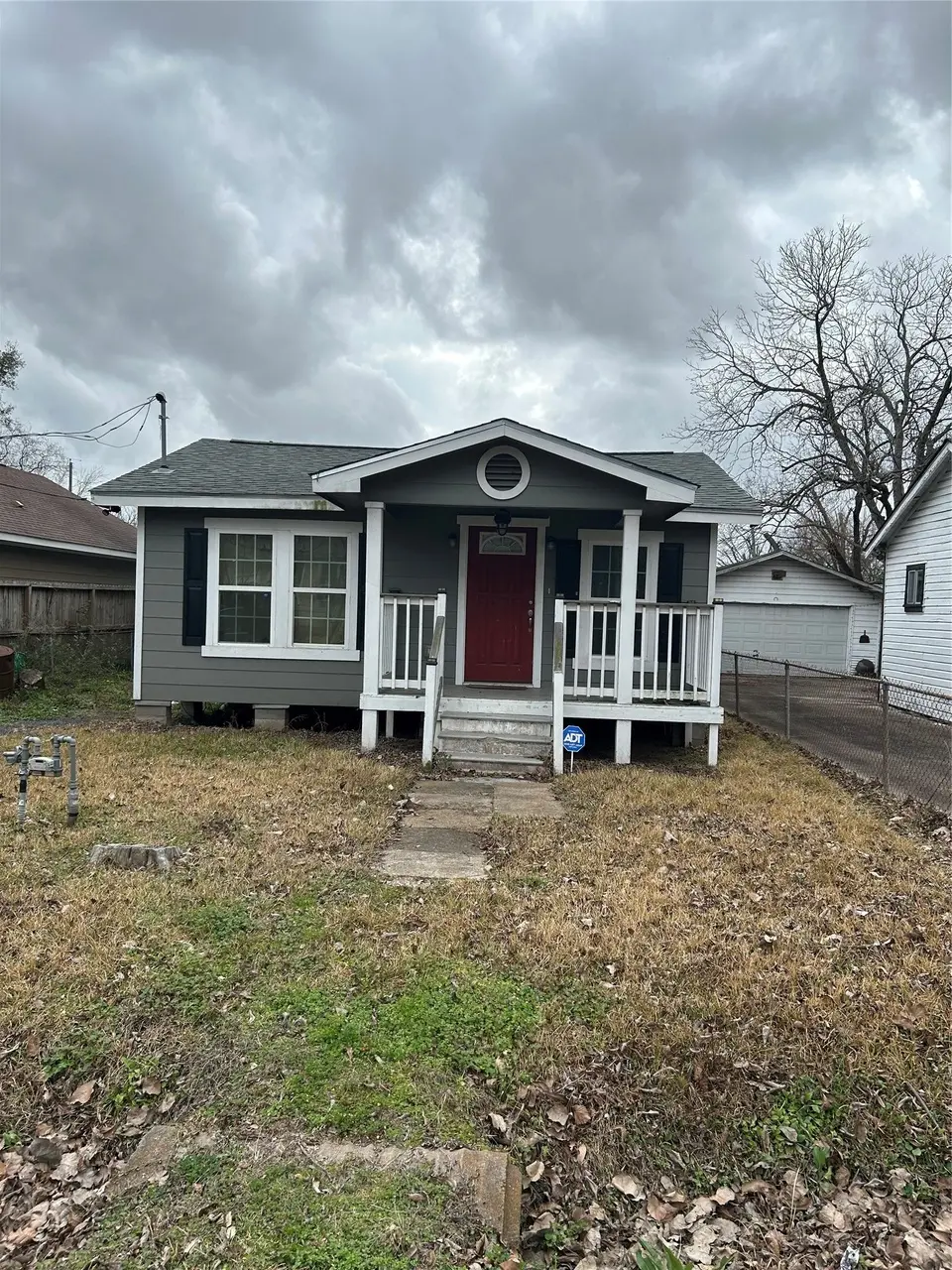 8018 Chateau St