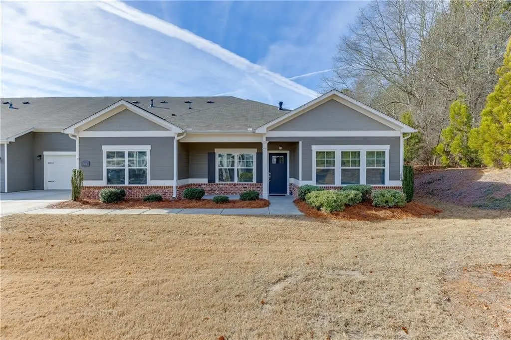 2476 Rathburn Cir