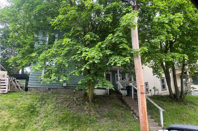 174 Barrows St