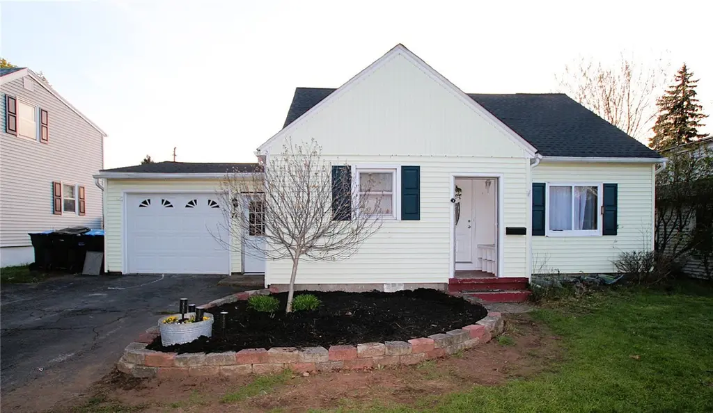 71 Standish Rd