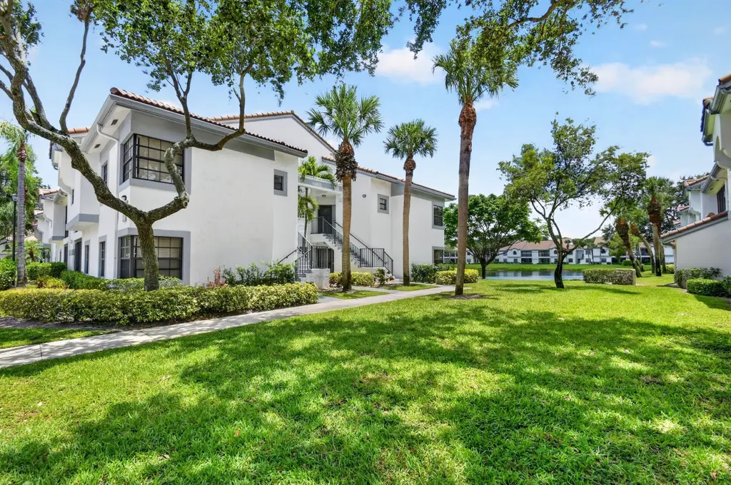 5394 Firenze Dr
