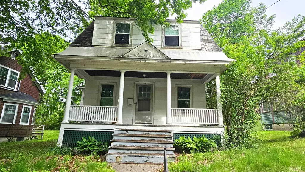 17 Clement Rd