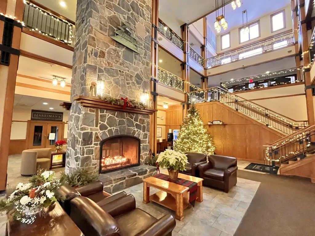 250/252 Q4, 89 Grand Summit Way Unit 250/252