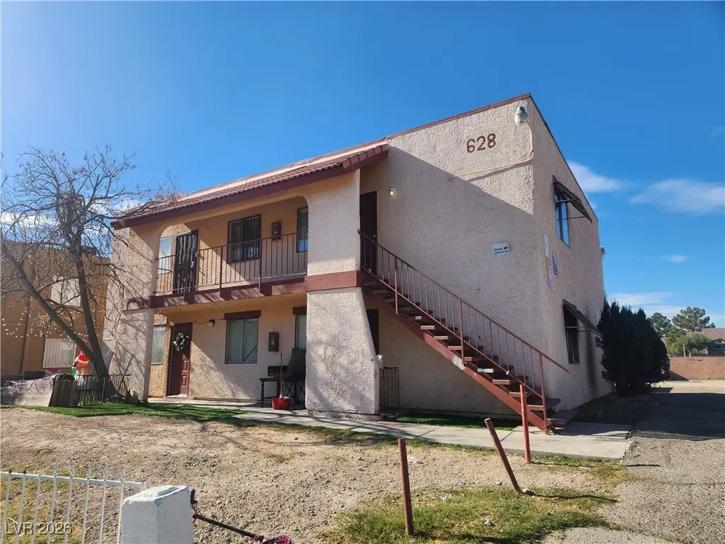 628 Triest Ct