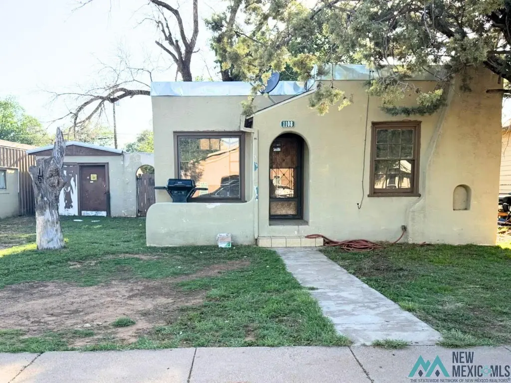 1108 N Reid St