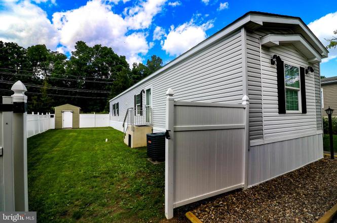 140 Fiddler Ave