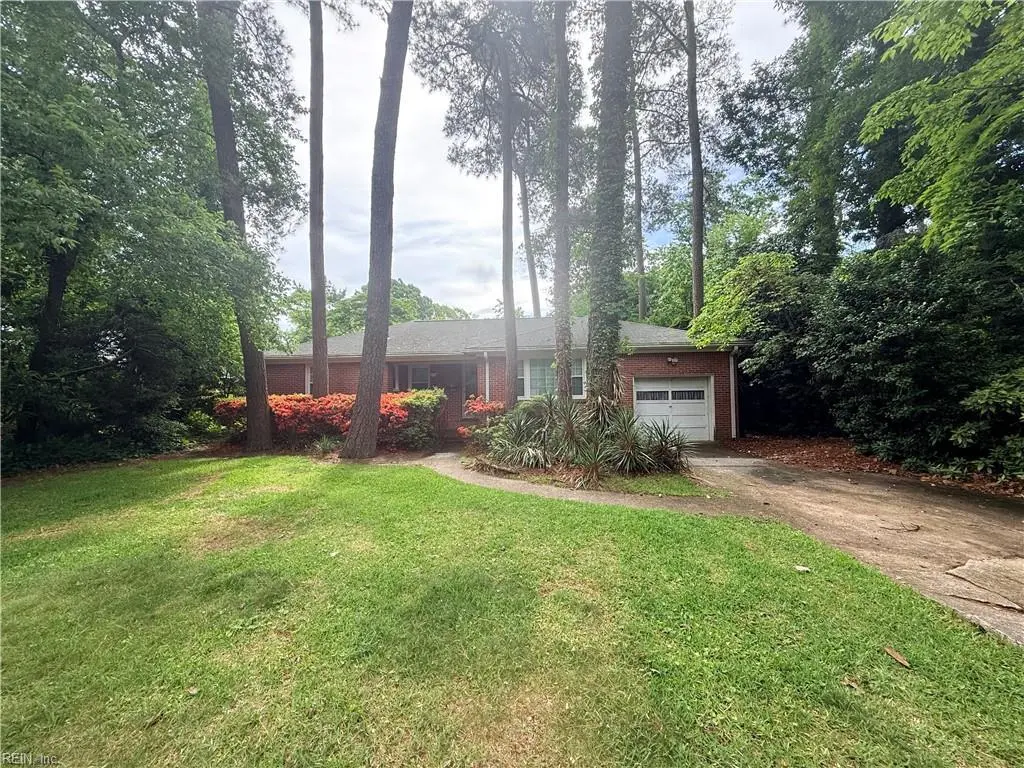 8548 Lawson Ave