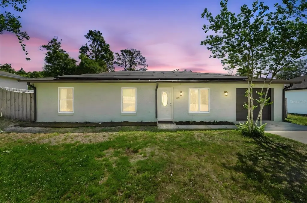215 Walnut Ave
