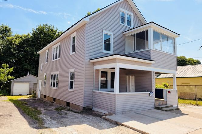 224 Corliss Ave