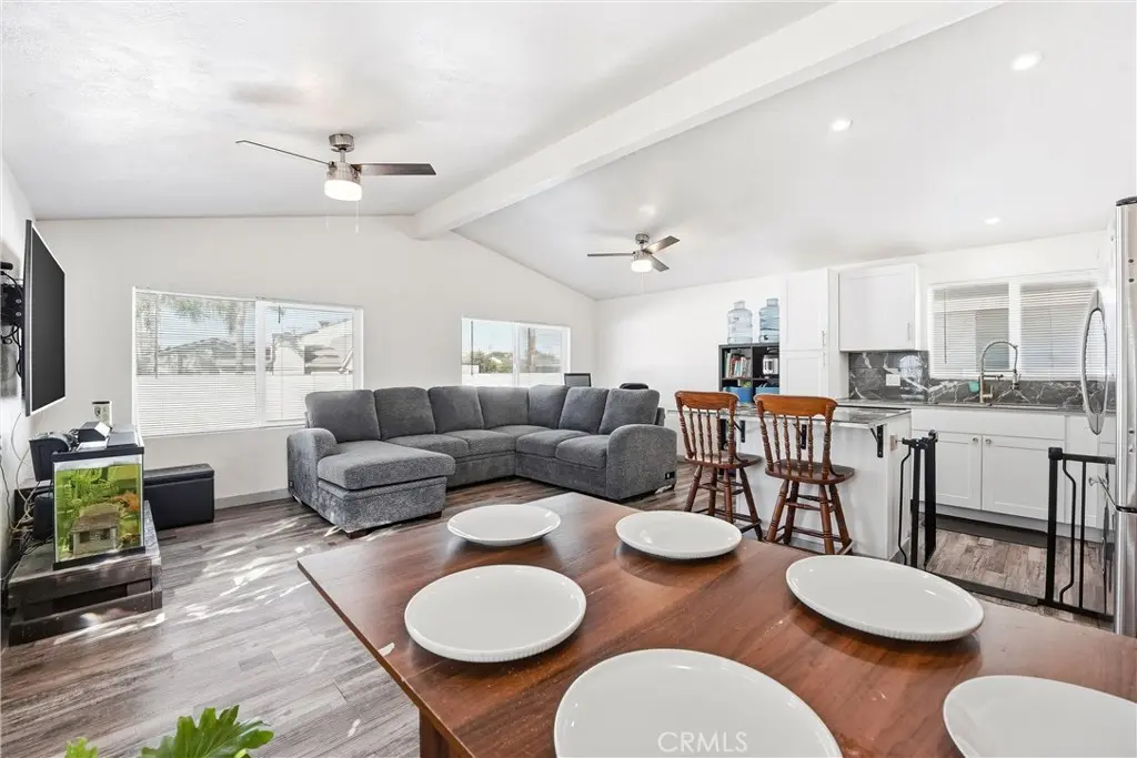327 W Wilson #107