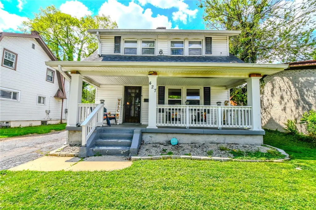 427 Sandalwood Dr