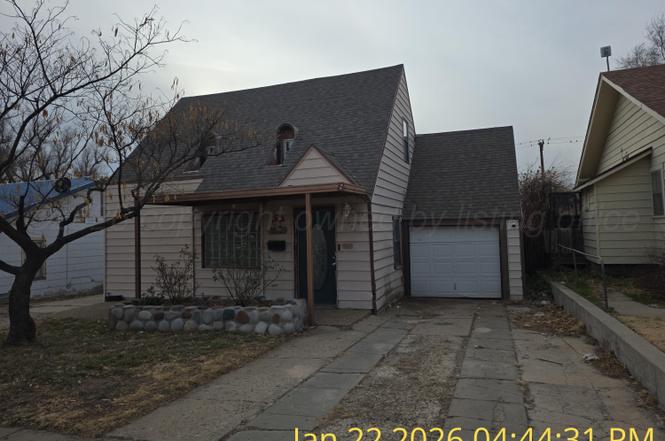 929 Mary Ellen St