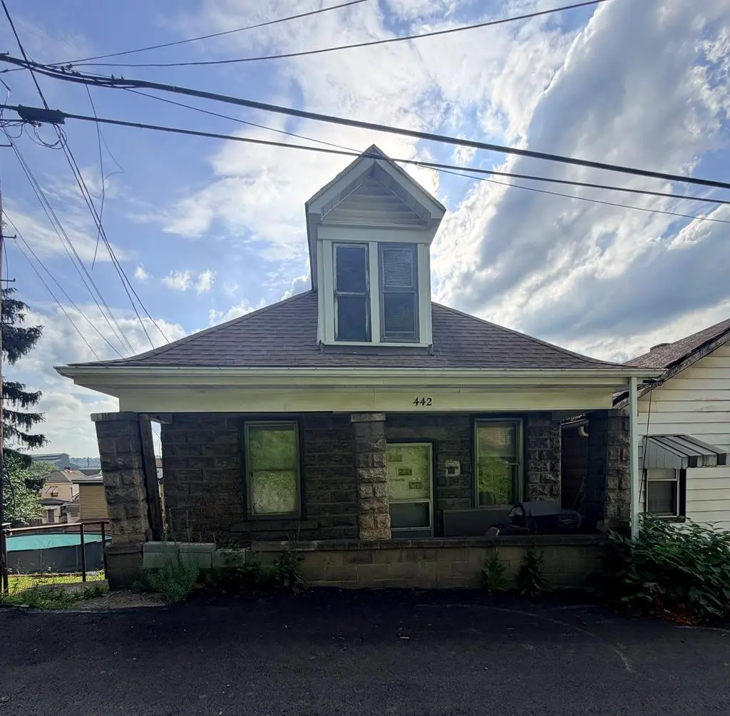 442 Rose St