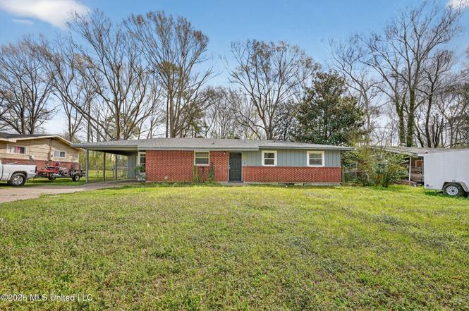 2920 Lakewood Dr