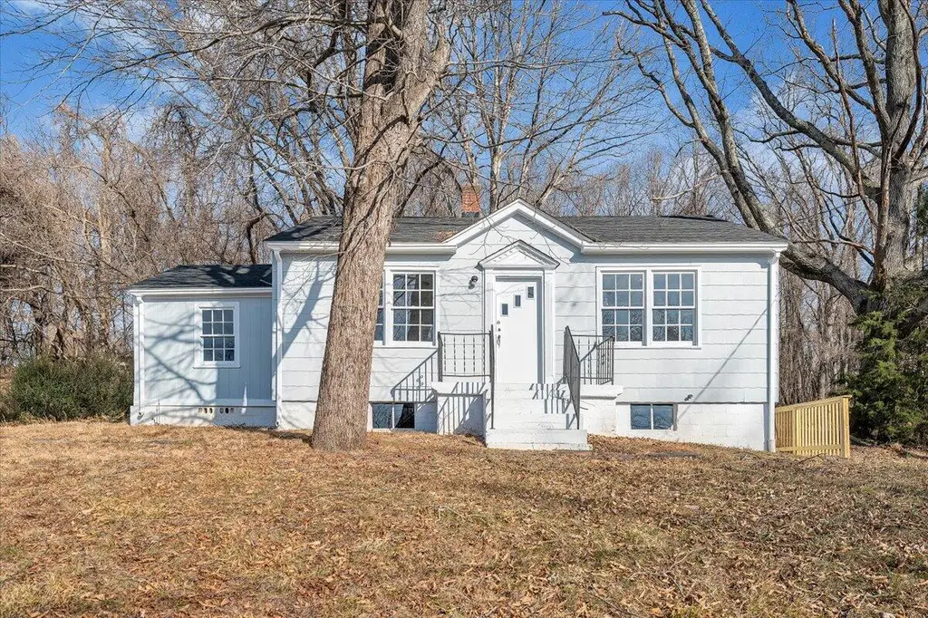 935 Myrtle Rd