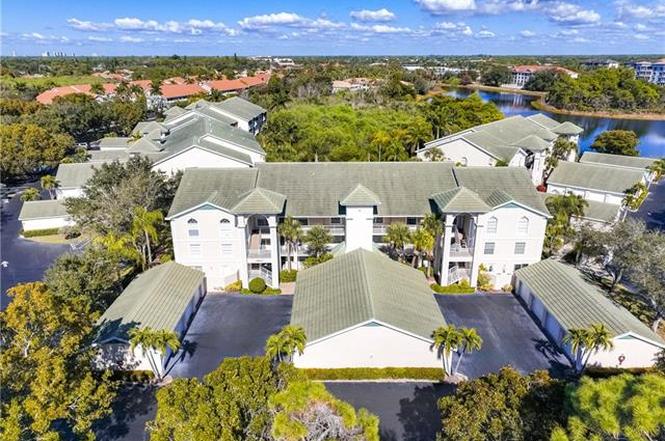 28871 Bermuda Lago Ct #304