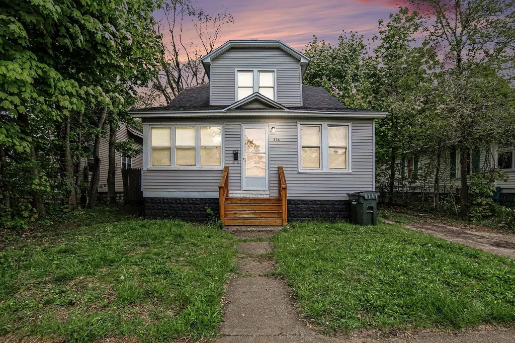 324 Merrill Ave