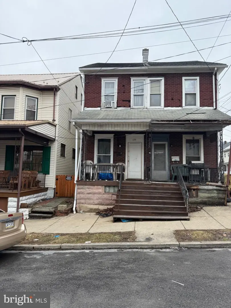 135 E Arch St