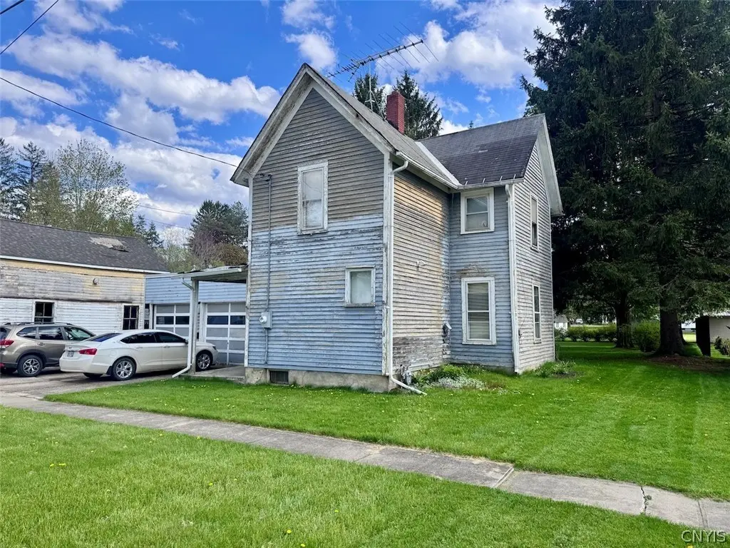 12 Norton St