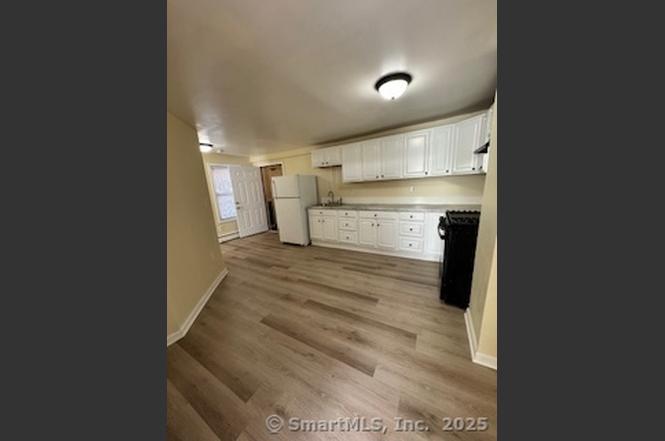 92 W Main St