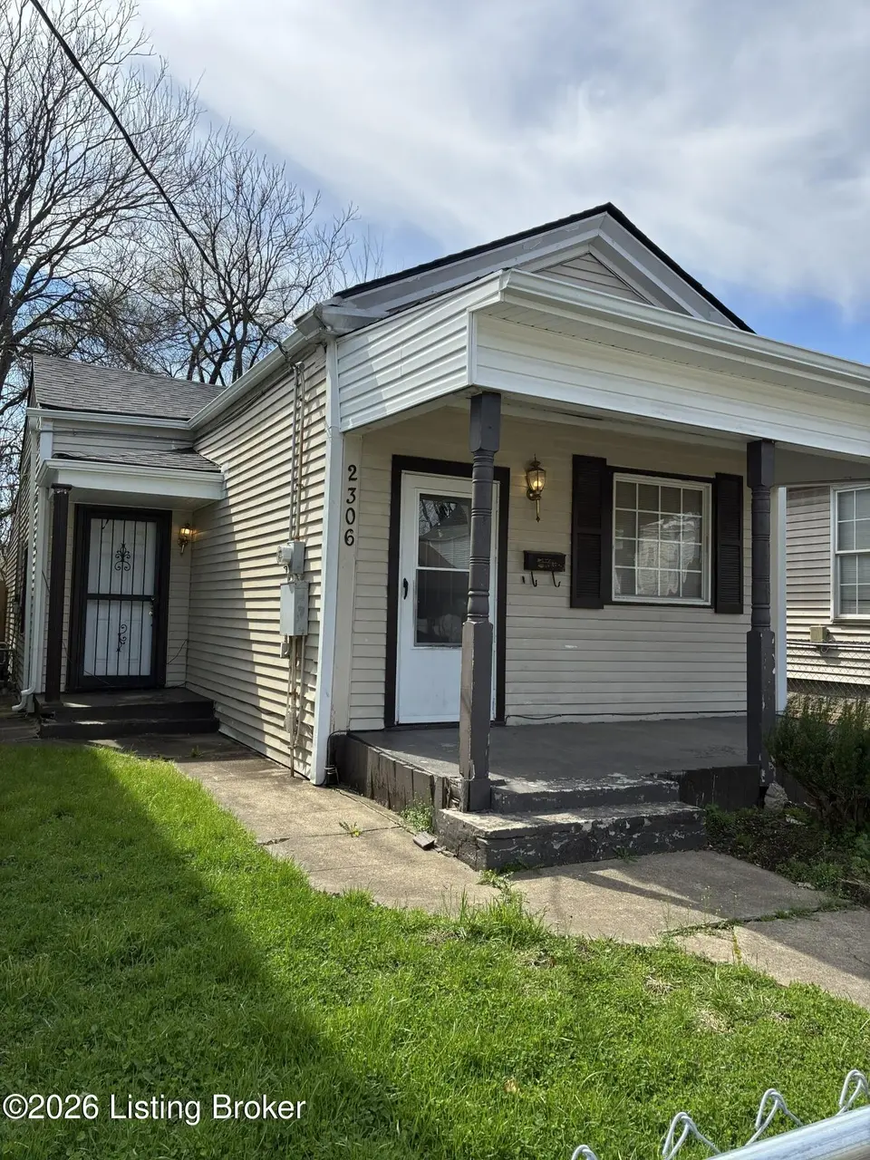 2306 W Burnett Ave