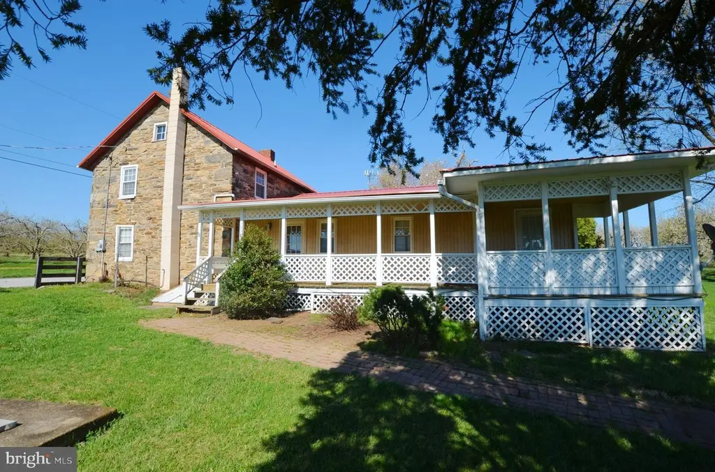 1059 Cashtown Rd