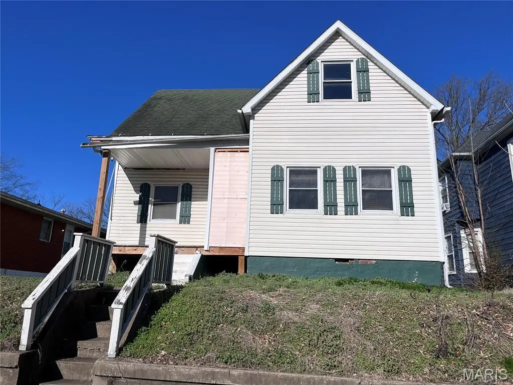 113 S Pacific St