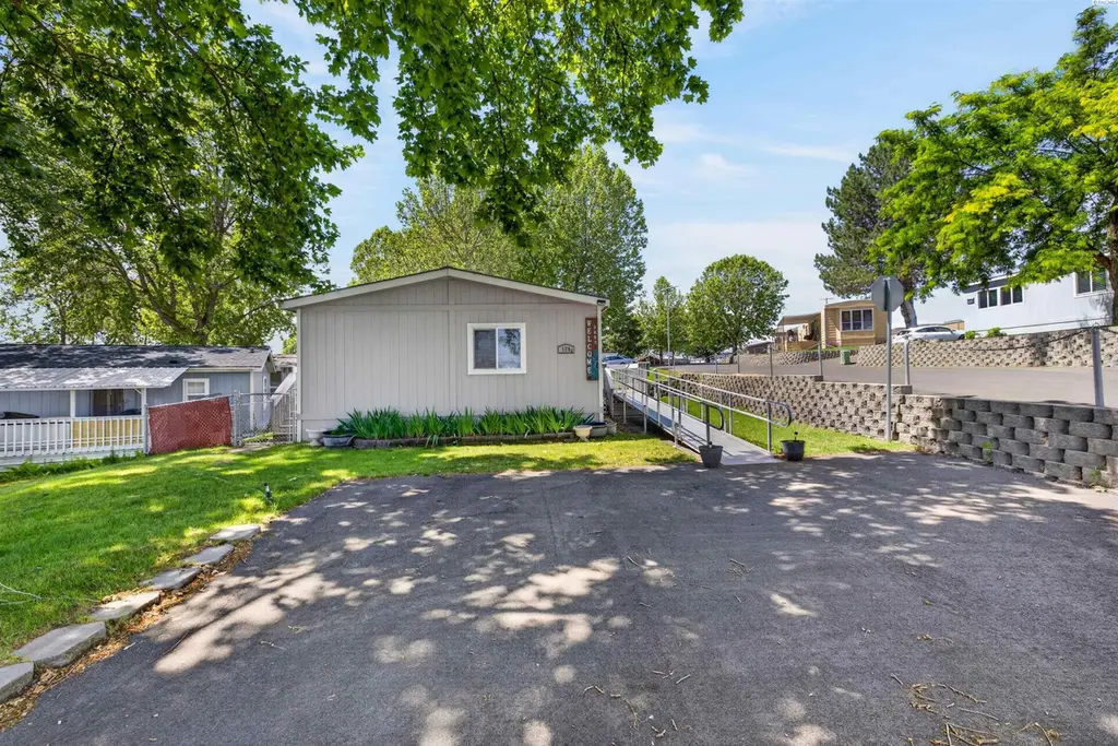 3517 Road 84 Unit 128E