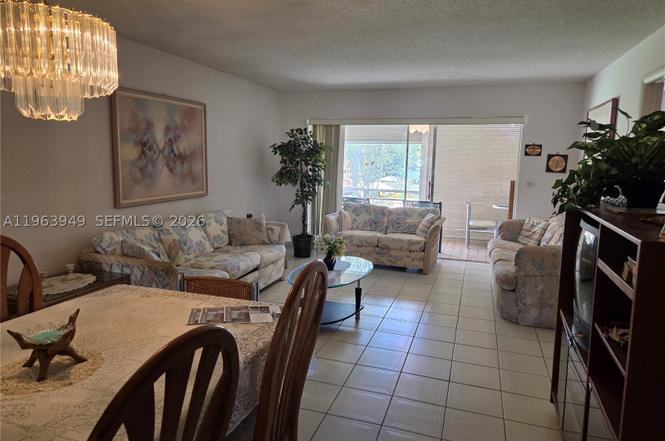 8834 W Mcnab Rd #201