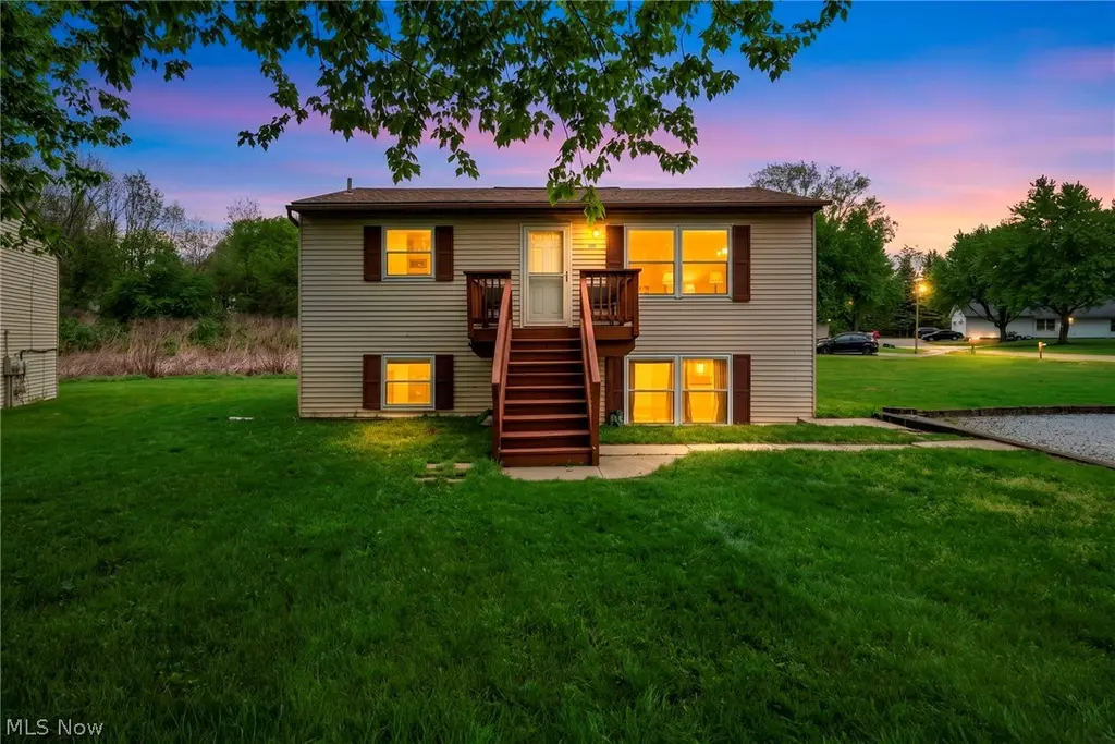 1529 Benjamin Ct