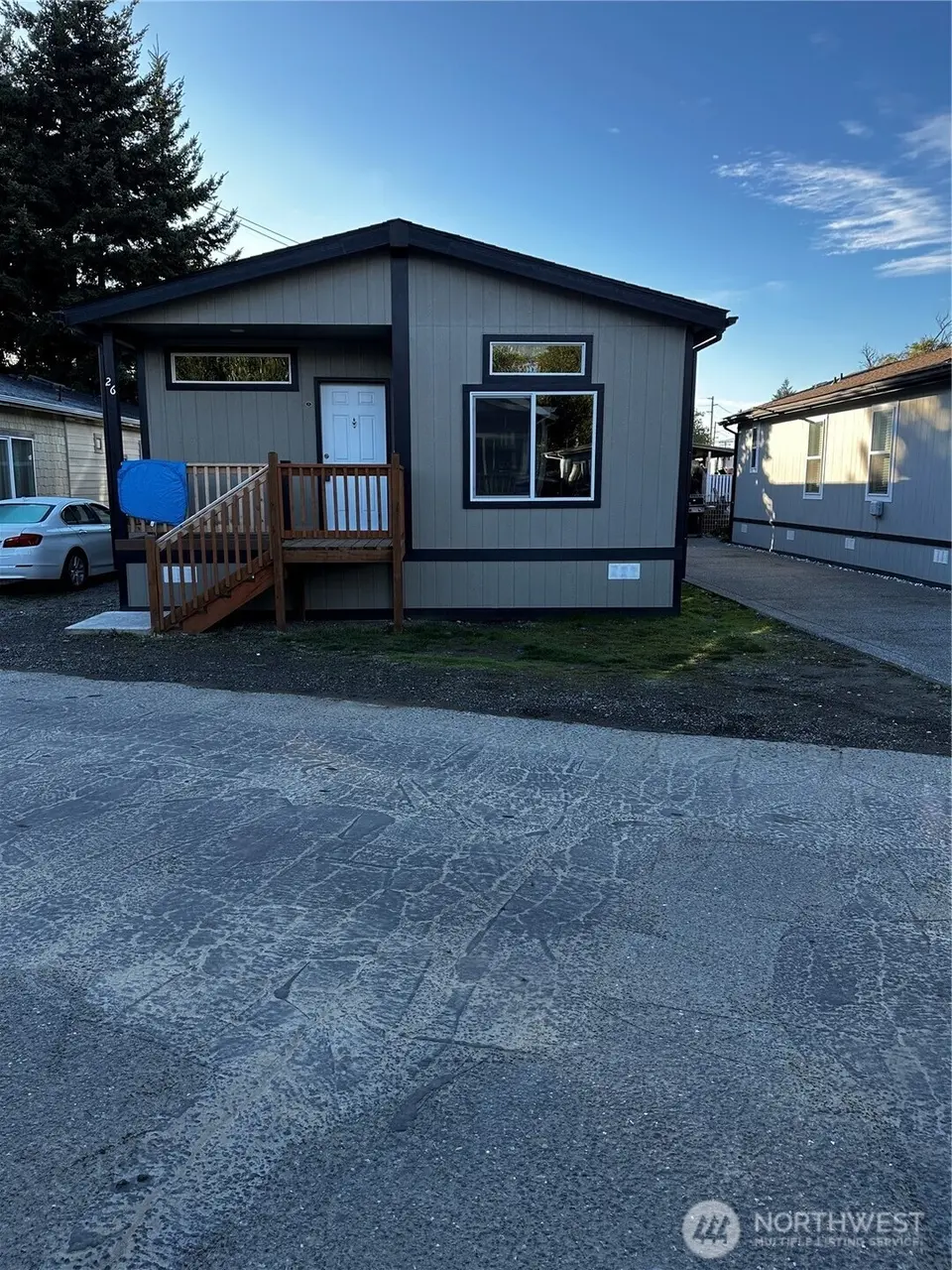 10302 LAKEVIEW Ave SW #26