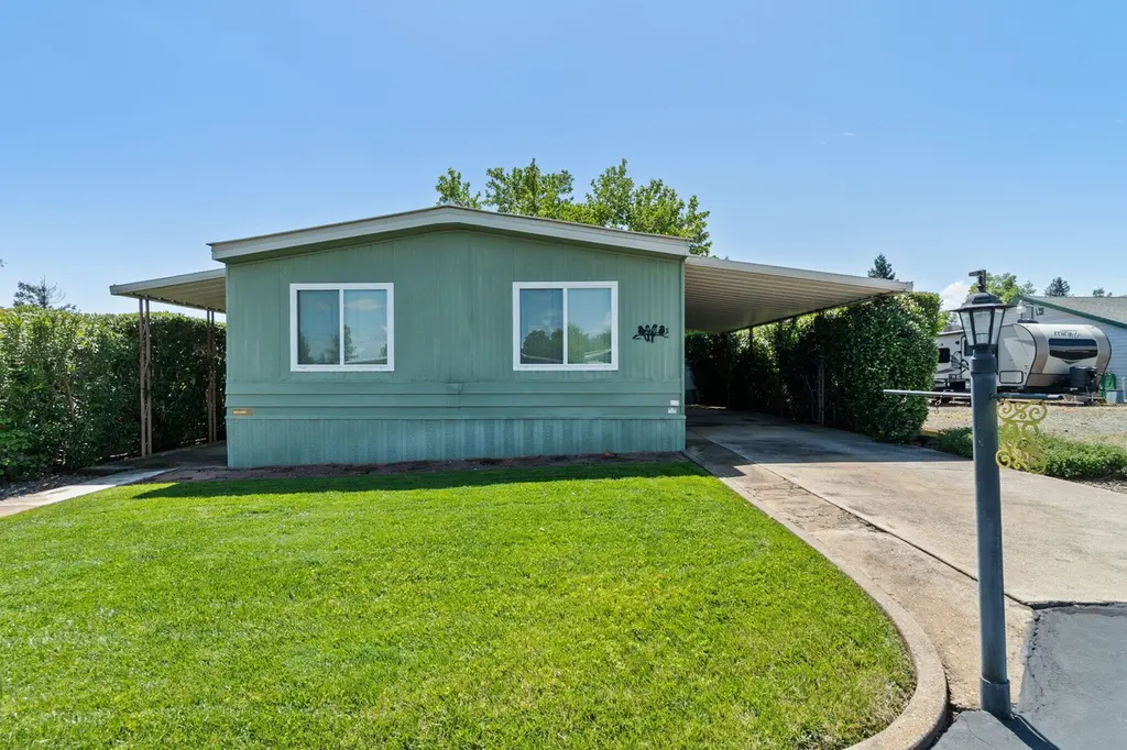 2093 Victor Ave #29