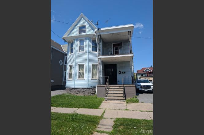 1522 Steuben St