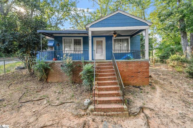109 Brookside Cir