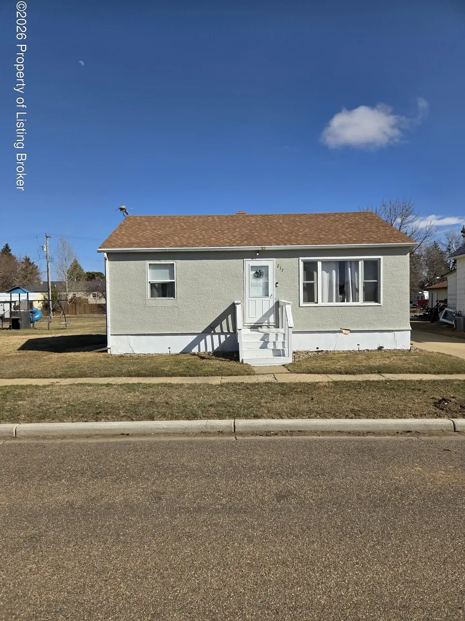 217 4th St N
