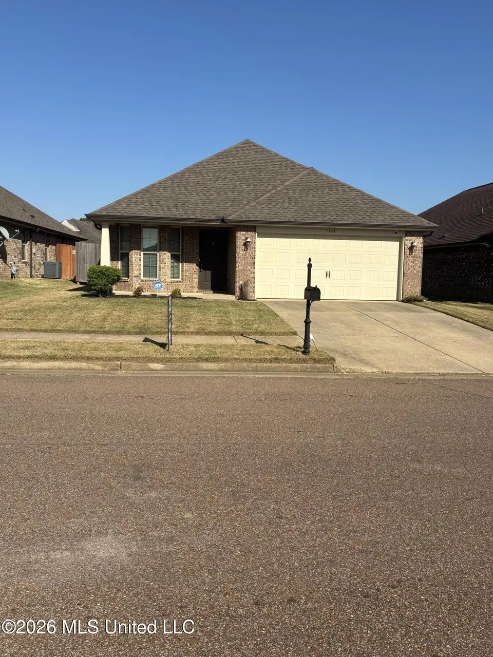 7944 Allenwood Ln