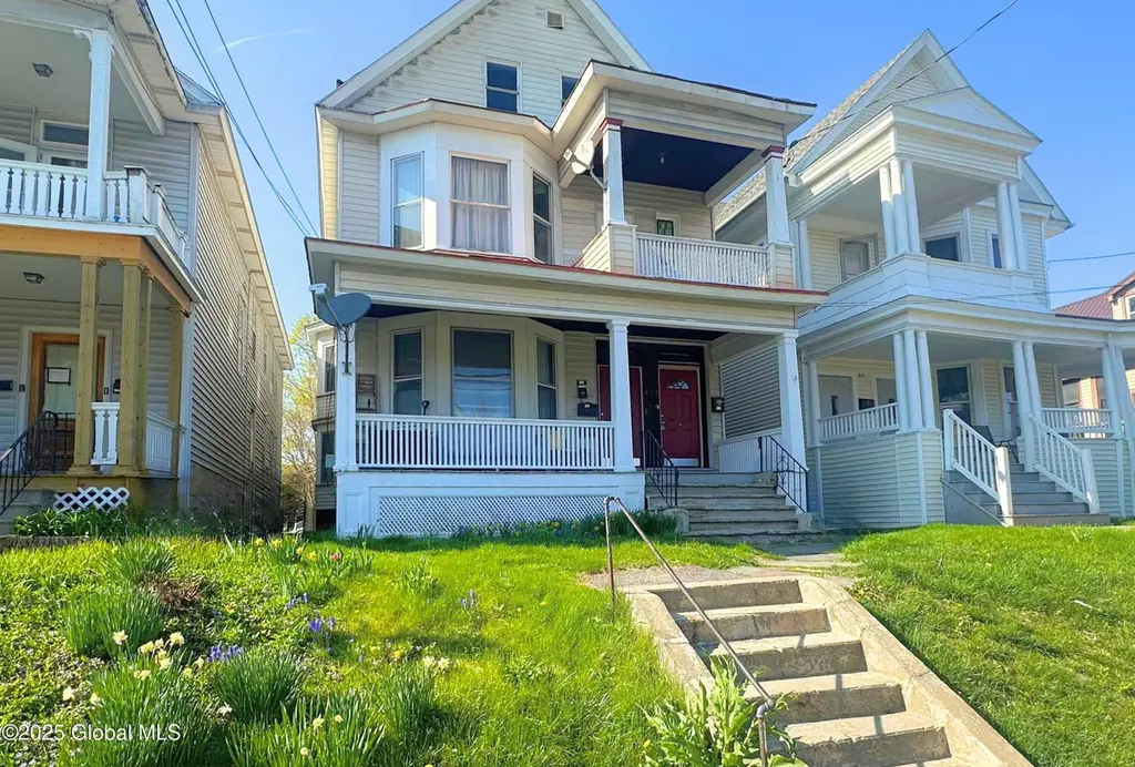 219 Delaware Ave