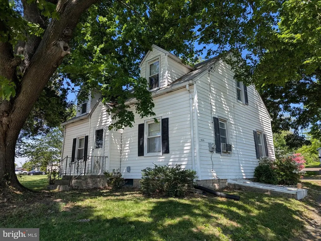 2215 Ady Rd