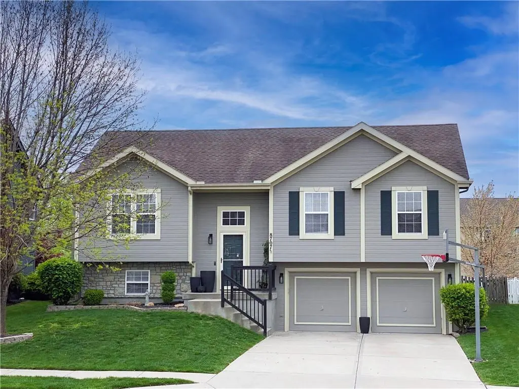 8707 NE 101st Ter