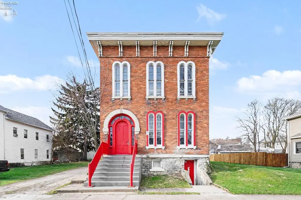 519 Huron Ave Ave