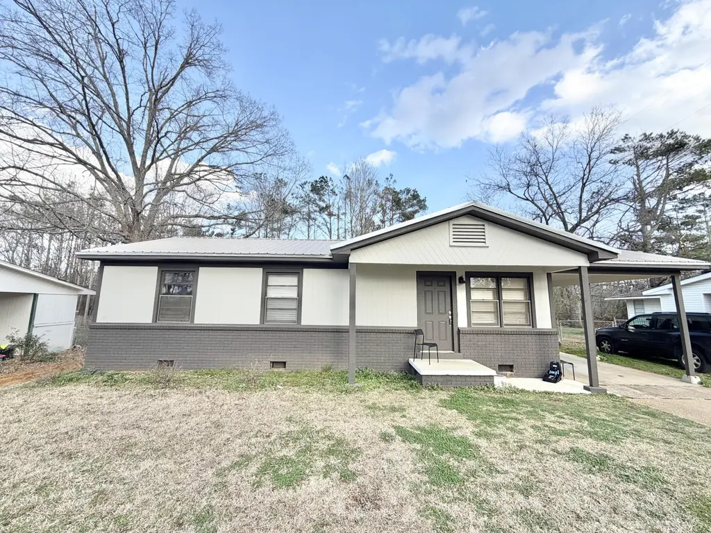 912 Moss Hill Dr