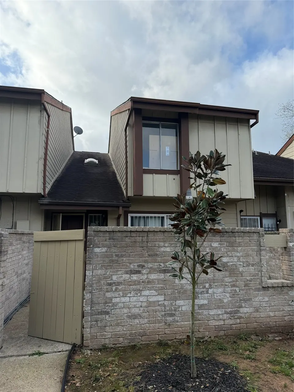 12682 Newbrook Dr