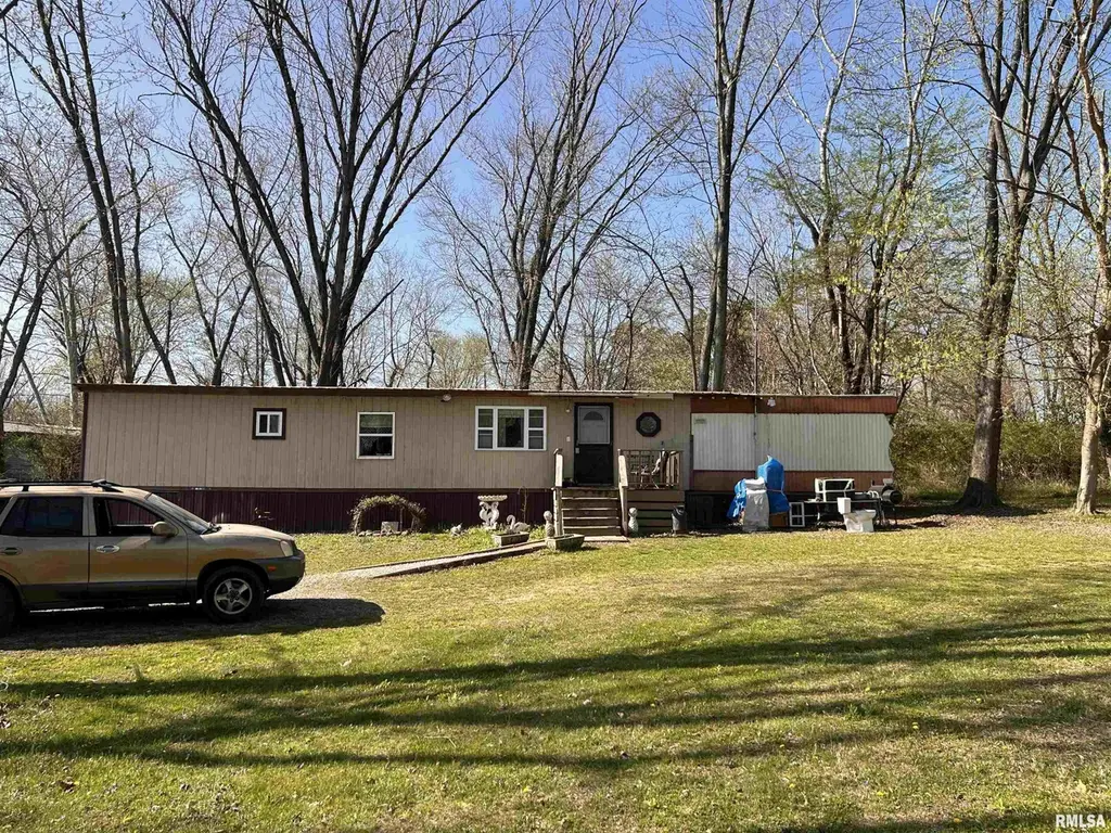 7021 Peach Ln