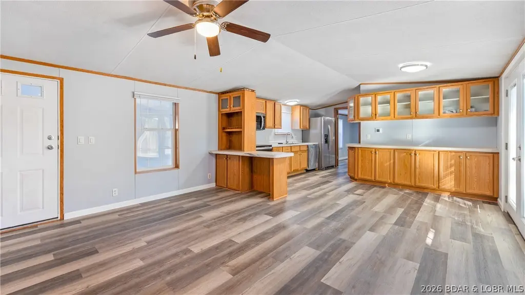 13 Foothill Ct