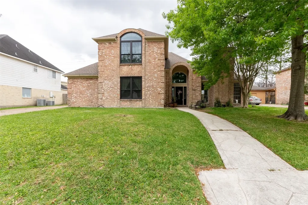 19007 Walden Forest Dr