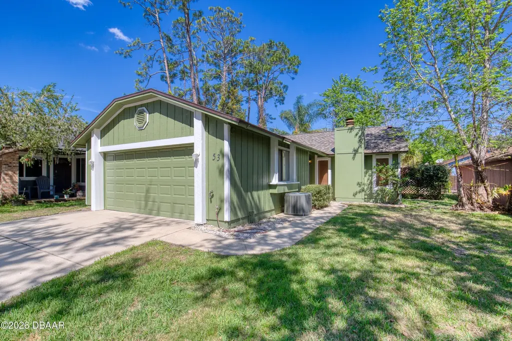 53 Crestwood Ct