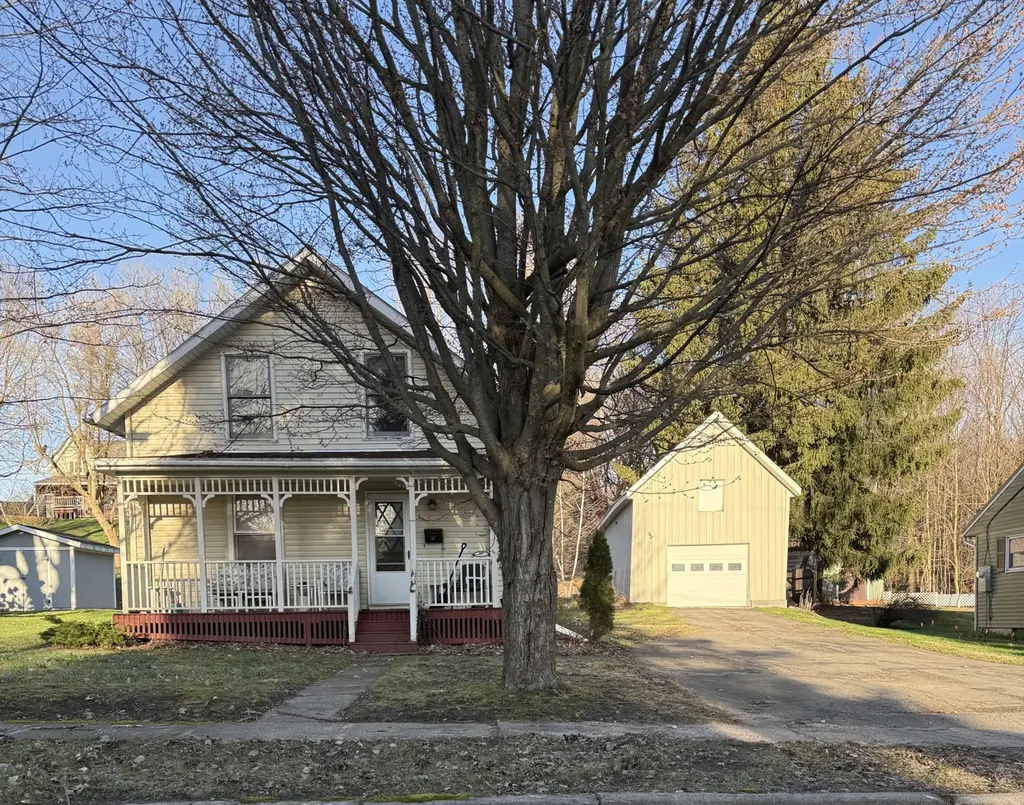 57 Wellington St