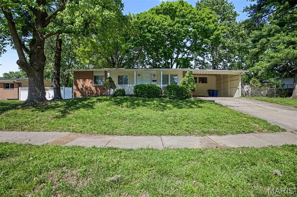 1145 Cheyenne Dr
