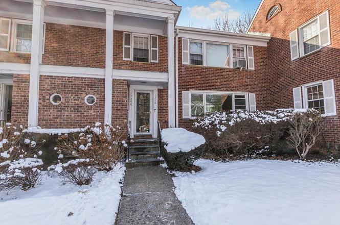 1220 Midland Ave #1220