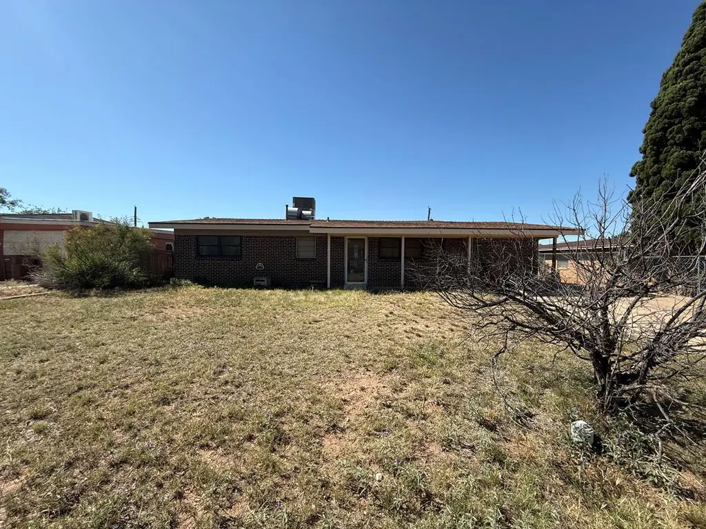 2402 Morrison Dr
